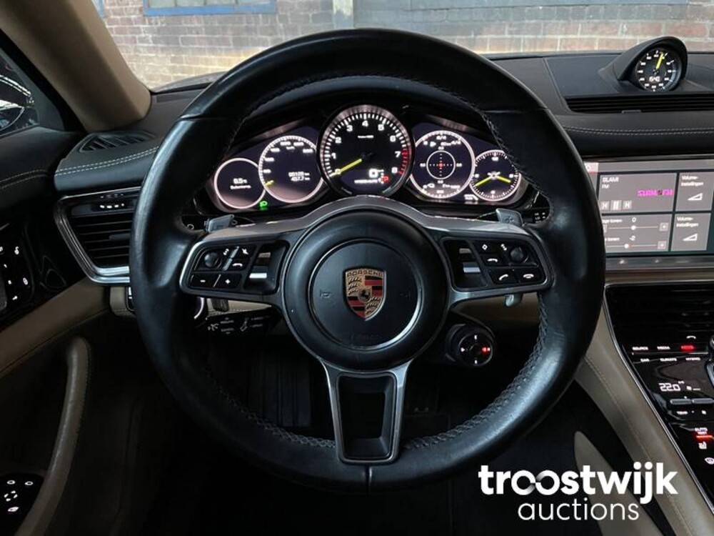 Porsche Panamera E-Hybrid 4 2.9 V6 Auto