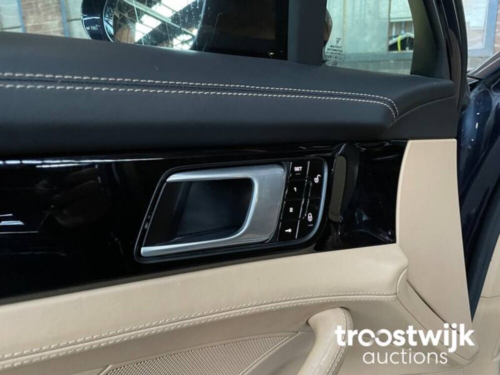 Porsche Panamera E-Hybrid 4 2.9 V6 Auto