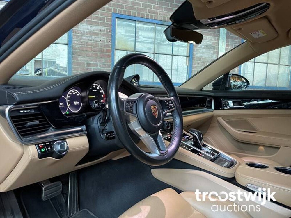 Porsche Panamera E-Hybrid 4 2.9 V6 Auto