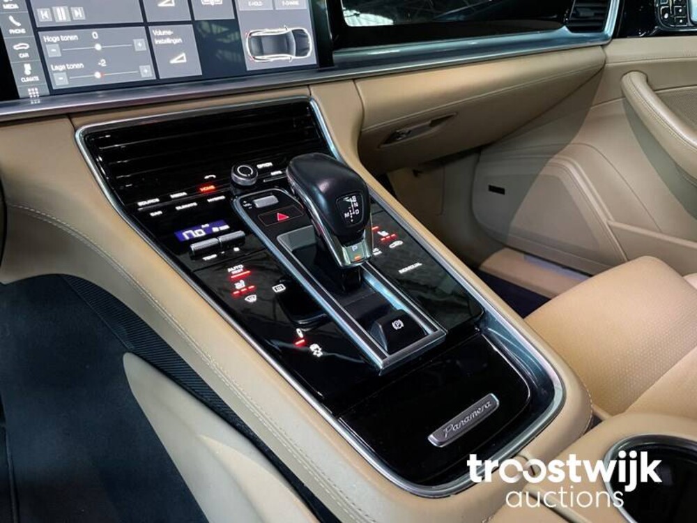 Porsche Panamera E-Hybrid 4 2.9 V6 Auto