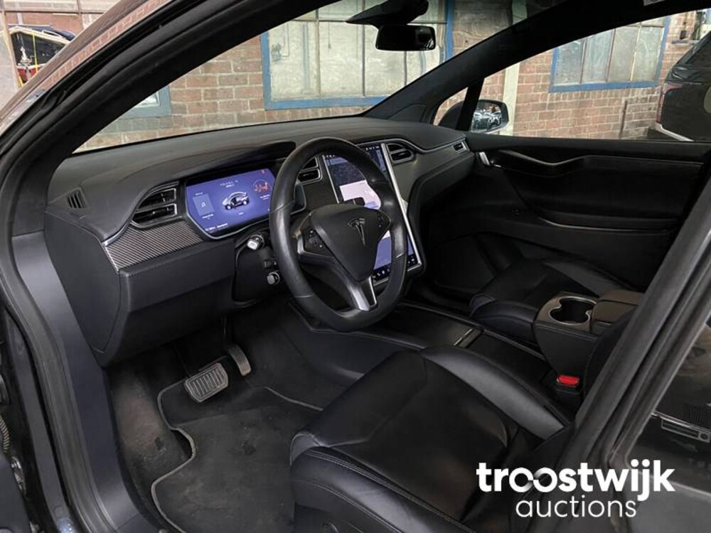 Tesla Model X 100D Auto