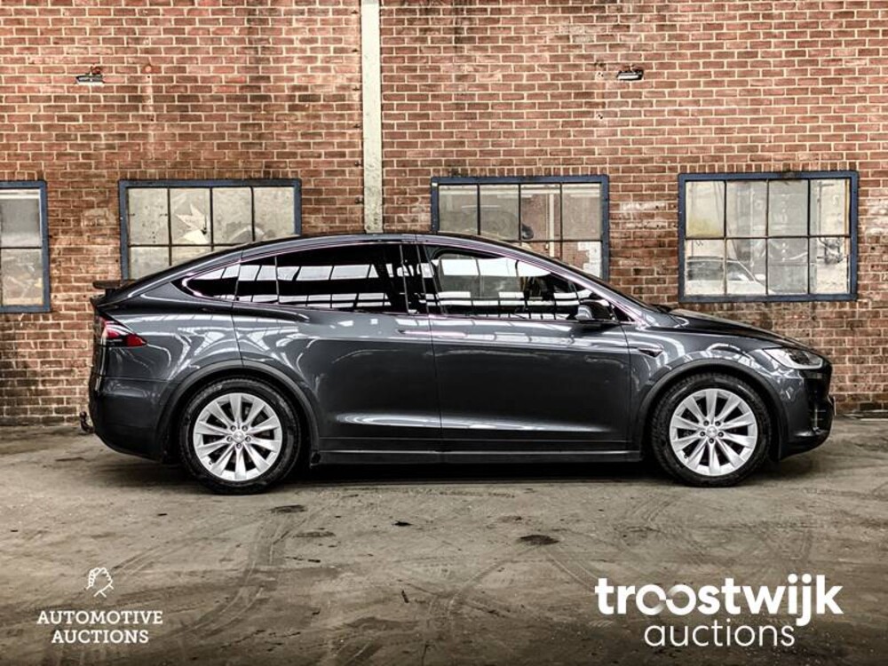 Tesla Model X 100D Auto