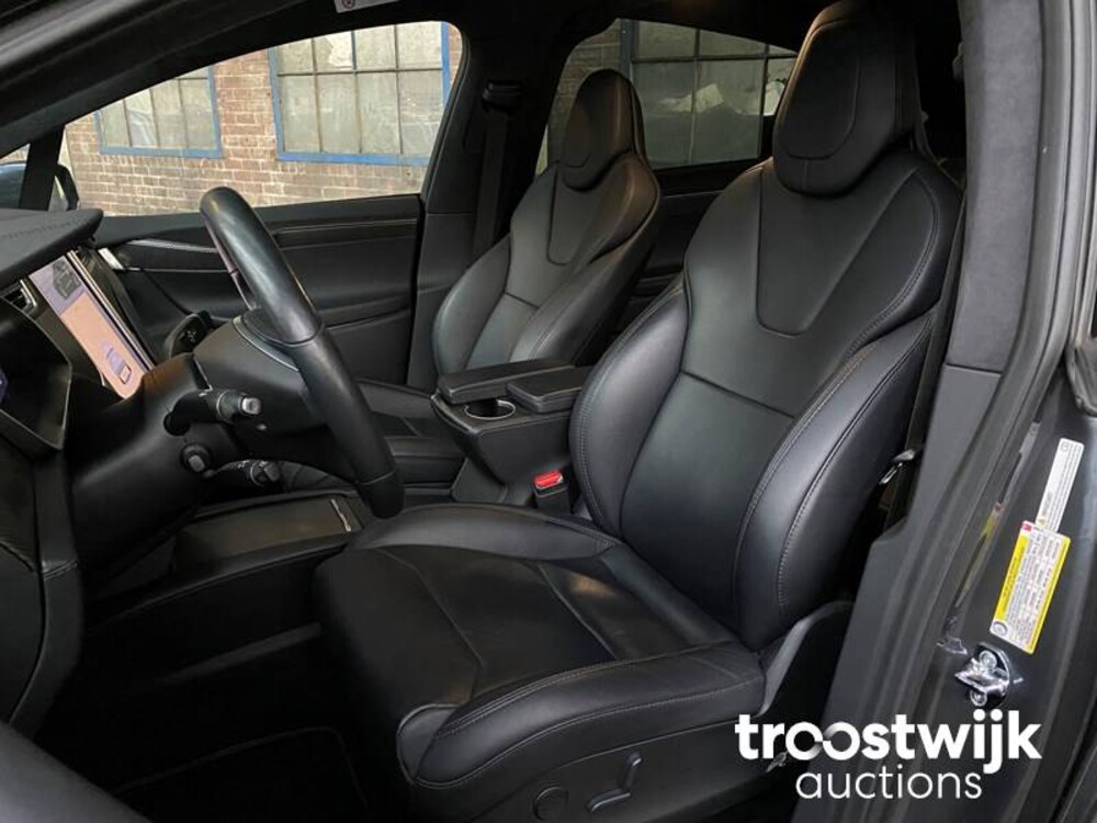 Tesla Model X 100D Auto