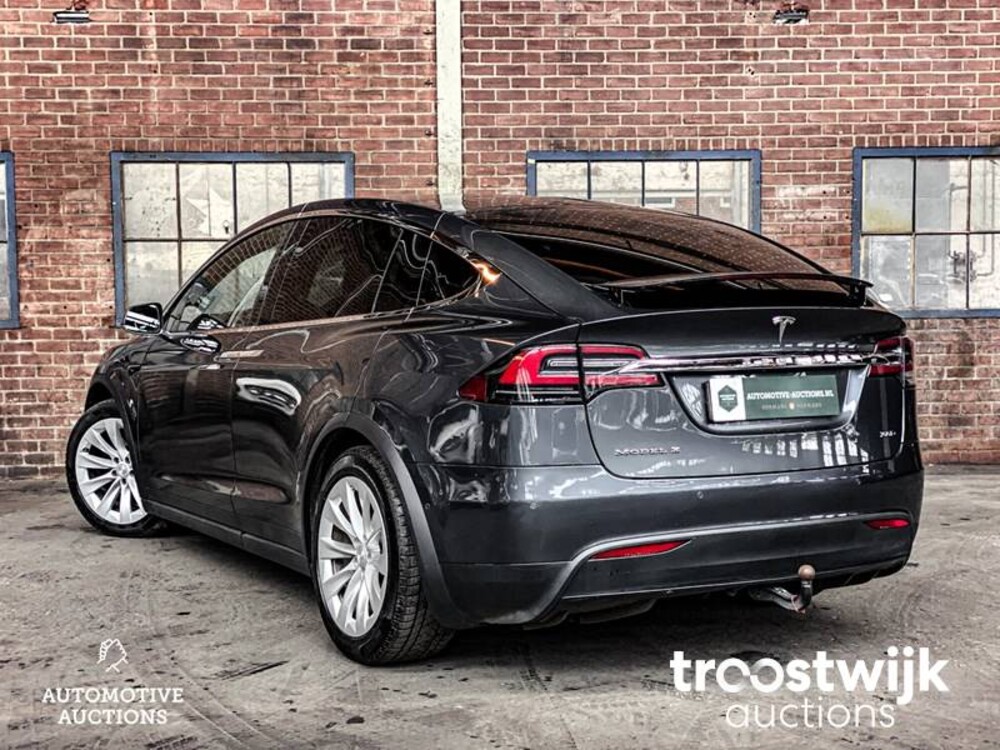 Tesla Model X 100D Auto