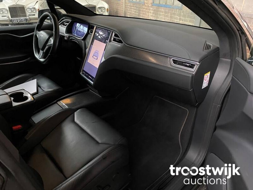 Tesla Model X 100D Auto