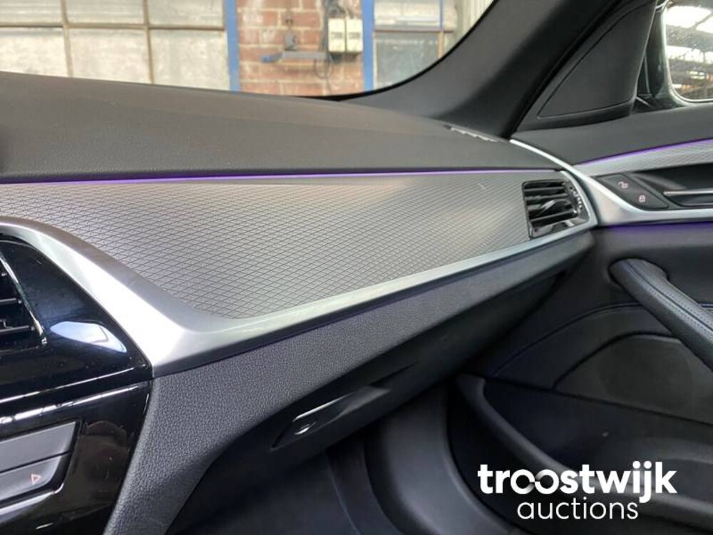 BMW 530d Touring M-Sport xDrive High Executive 5-serie Auto