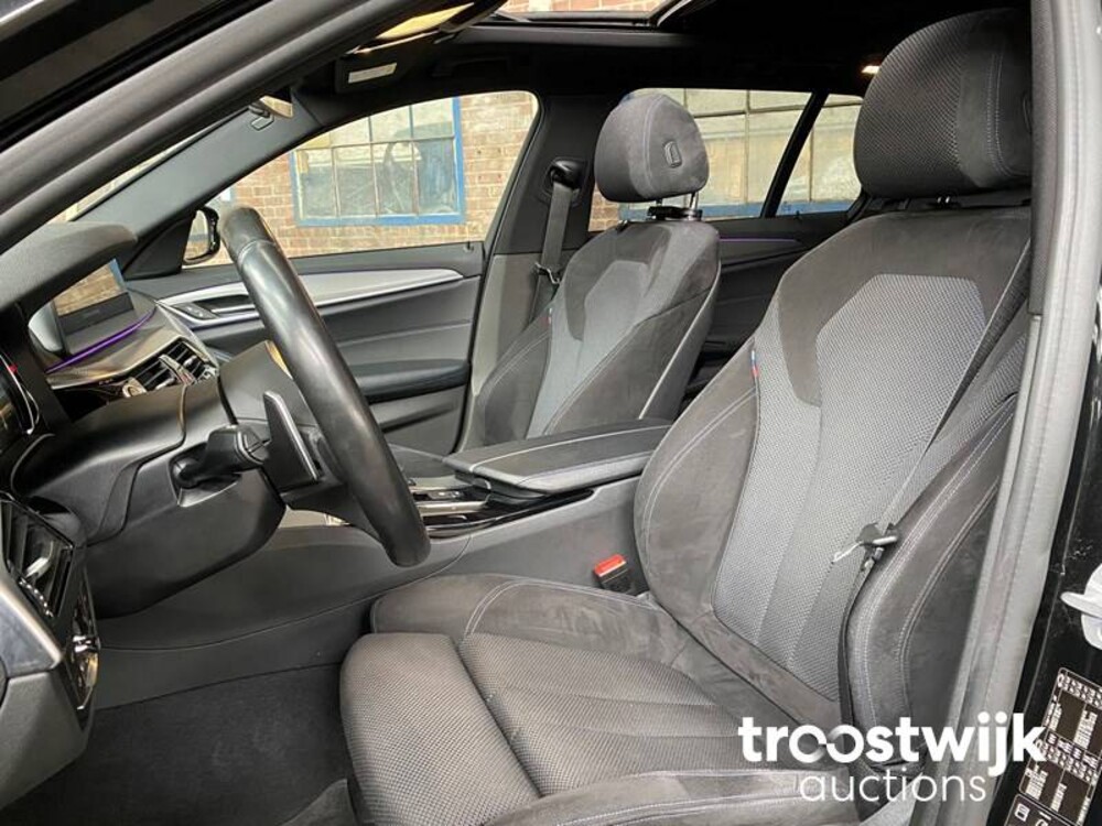 BMW 530d Touring M-Sport xDrive High Executive 5-serie Auto