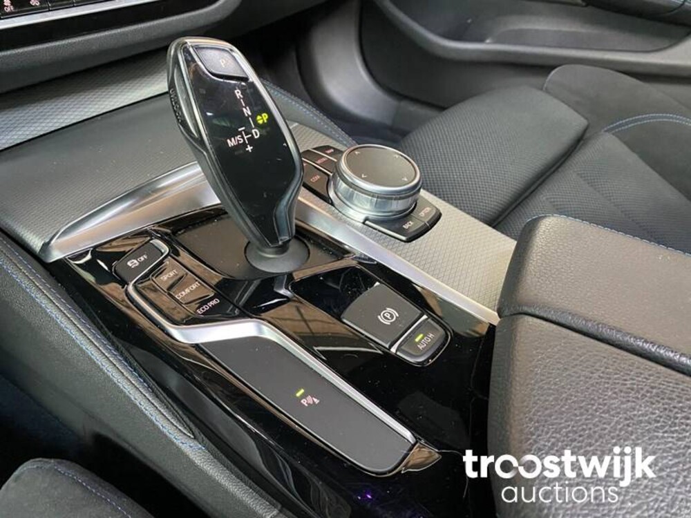 BMW 530d Touring M-Sport xDrive High Executive 5-serie Auto