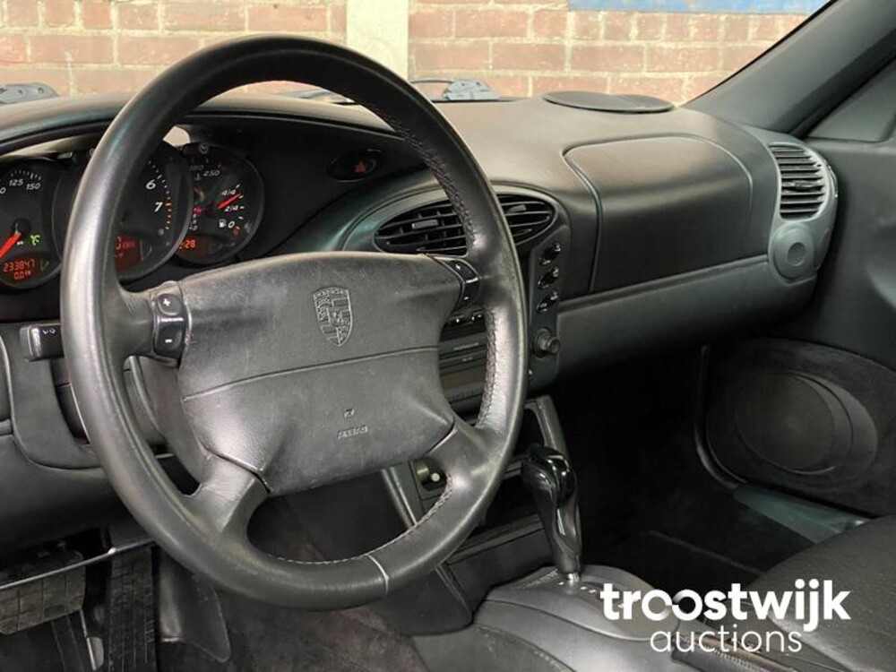 Porsche Boxster Auto