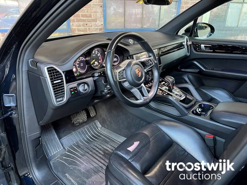 Porsche Cayenne E-Hybrid 3.0 V6 Auto
