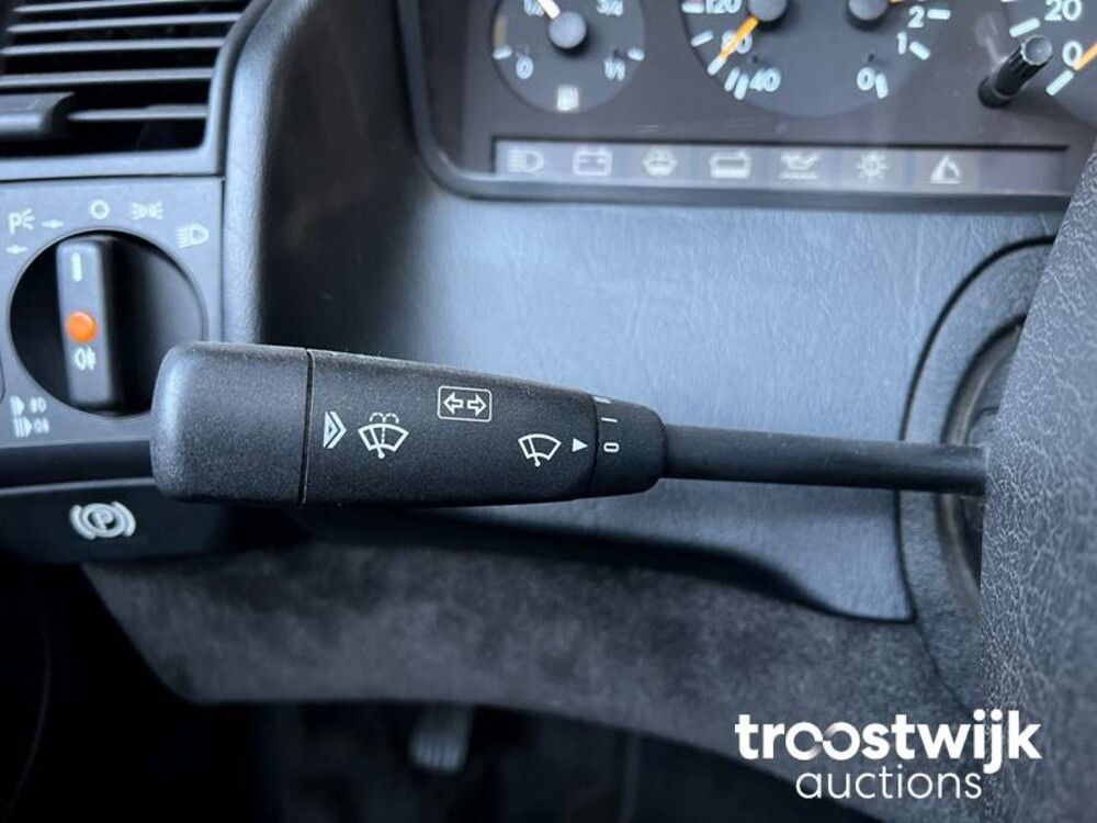 Mercedes-Benz SL280 W129 Auto