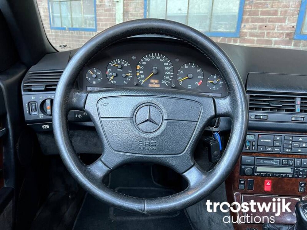 Mercedes-Benz SL280 W129 Auto