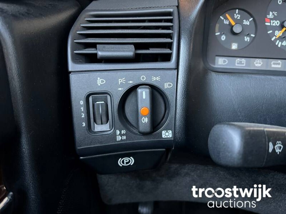 Mercedes-Benz SL280 W129 Auto