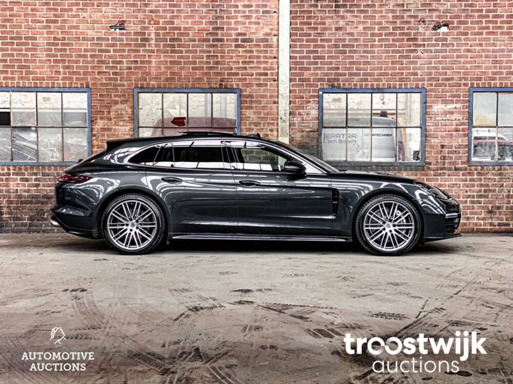 Porsche Panamera Sport Turismo 4 E-Hybrid 2.9 V6 SportChrono 462pk 2018 -Orig. NL-, RV-199-P