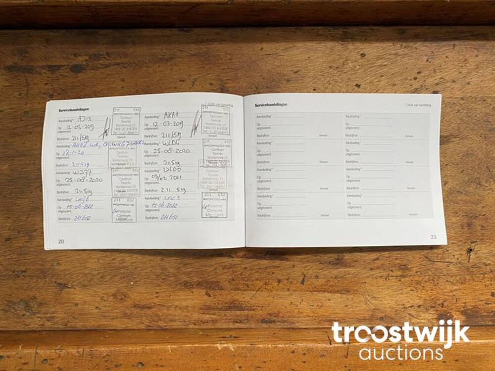 Porsche Panamera Sport Turismo 4 E-Hybrid 2.9 V6 SportChrono 462pk 2018 -Orig. NL-, RV-199-P