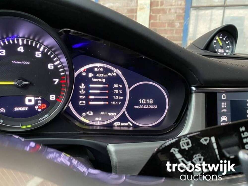 Porsche Panamera Sport Turismo 4 E-Hybrid 2.9 V6 SportChrono 462pk 2018 -Orig. NL-, RV-199-P