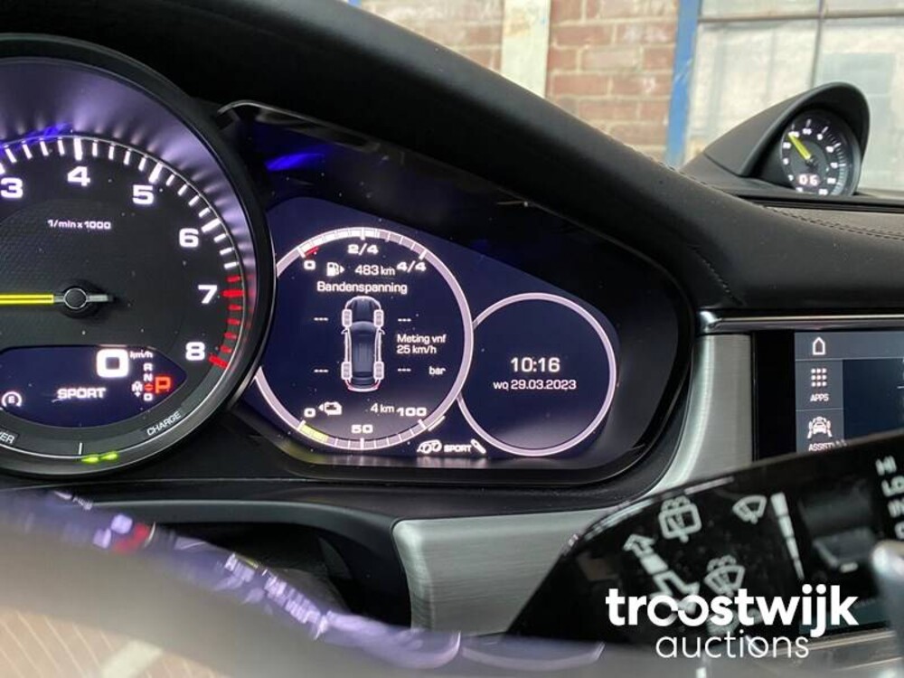 Porsche Panamera Sport Turismo 4 E-Hybrid 2.9 V6 SportChrono 462pk 2018 -Orig. NL-, RV-199-P