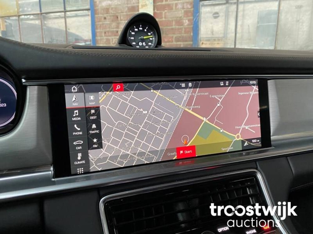 Porsche Panamera Sport Turismo 4 E-Hybrid 2.9 V6 SportChrono 462pk 2018 -Orig. NL-, RV-199-P