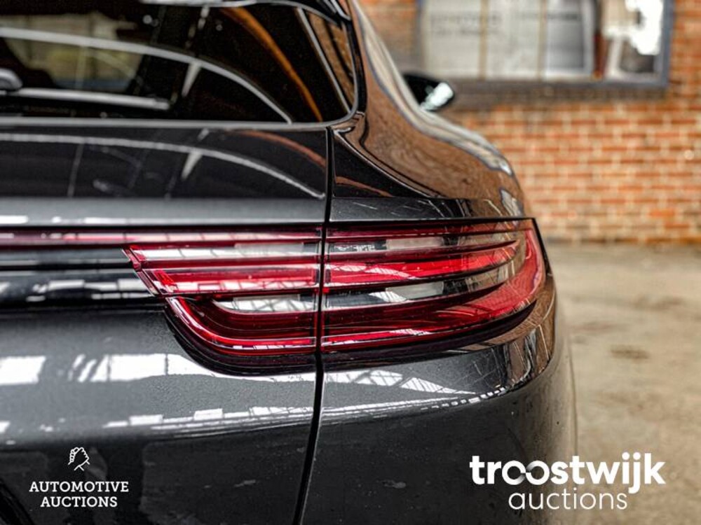Porsche Panamera Sport Turismo 4 E-Hybrid 2.9 V6 SportChrono 462pk 2018 -Orig. NL-, RV-199-P