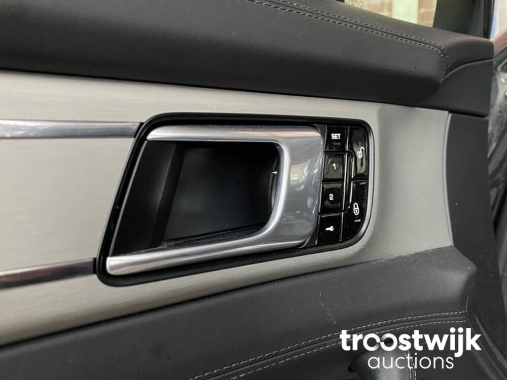 Porsche Panamera Sport Turismo 4 E-Hybrid 2.9 V6 SportChrono 462pk 2018 -Orig. NL-, RV-199-P