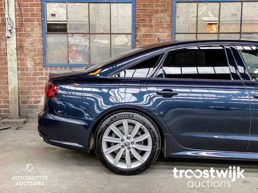 Audi A6 Limousine S-Line TDI Auto