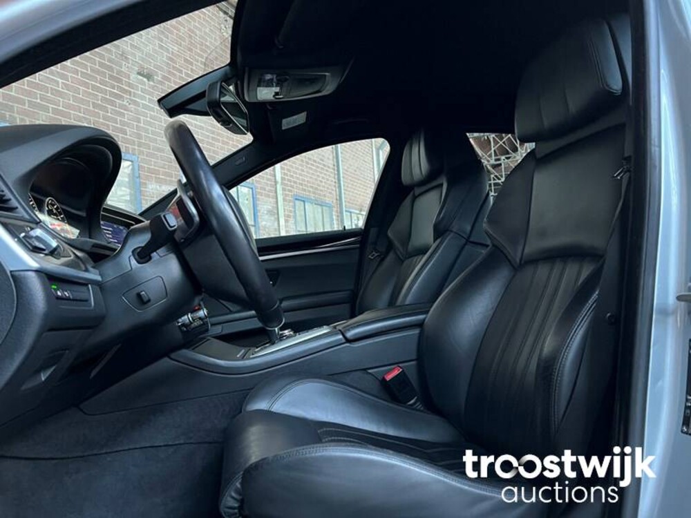 BMW M5 V8 4.4 5-serie Auto