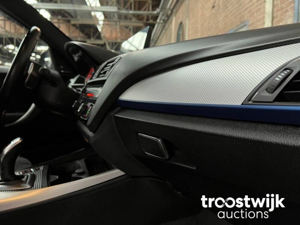 BMW M135i xDrive 1-serie 326pk 2015, J-245-DF