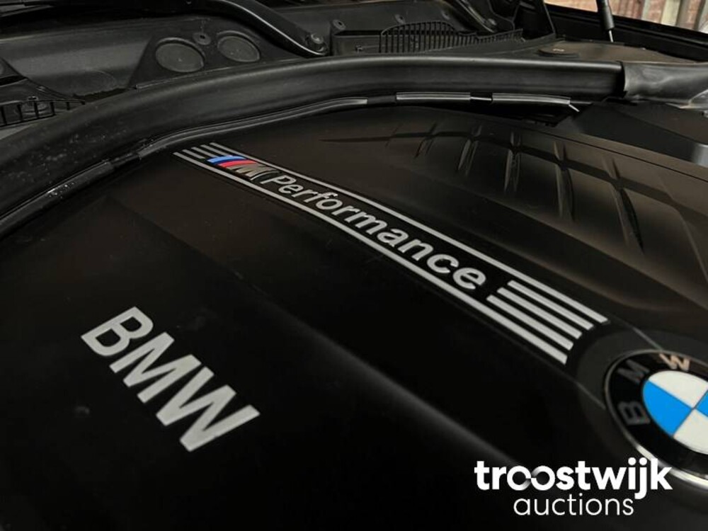 BMW M135i xDrive 1-serie 326pk 2015, J-245-DF