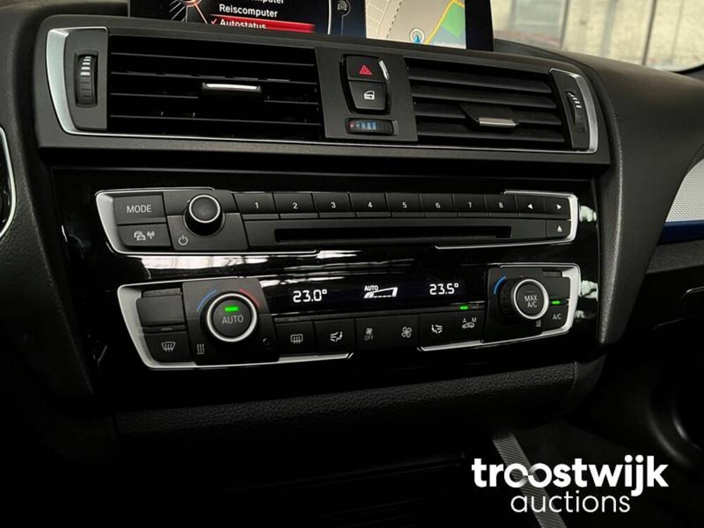 BMW M135i xDrive 1-serie 326pk 2015, J-245-DF