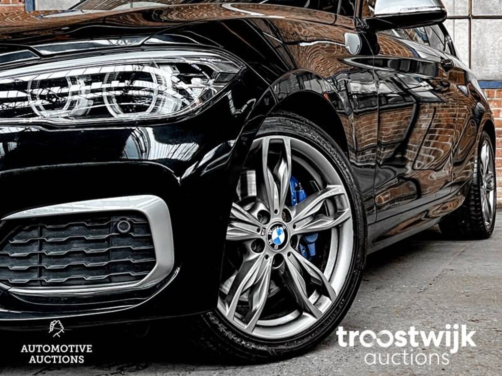 BMW M135i xDrive 1-serie 326pk 2015, J-245-DF