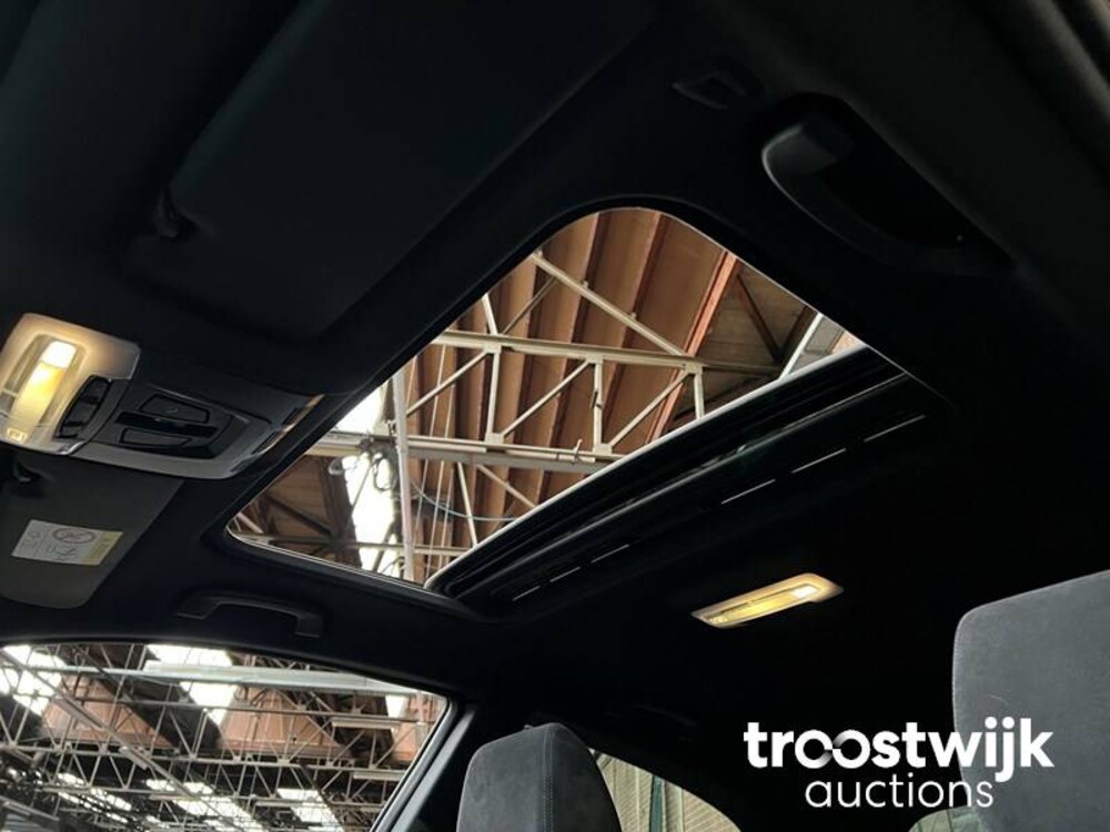 BMW M135i xDrive 1-serie 326pk 2015, J-245-DF