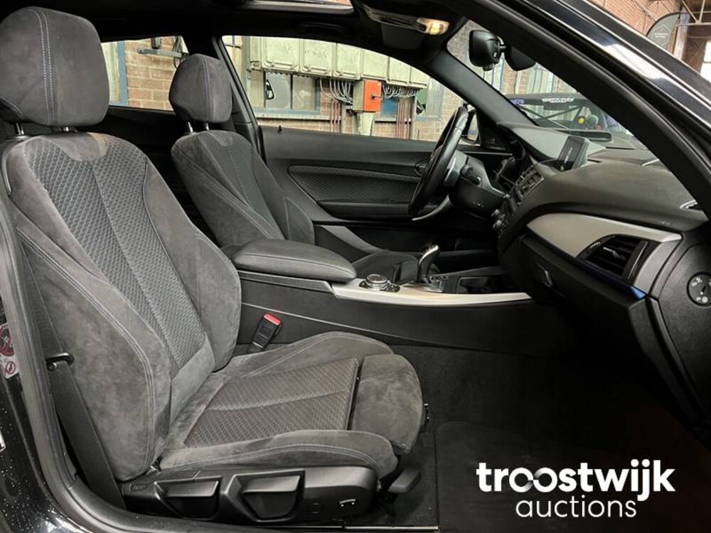 BMW M135i xDrive 1-serie 326pk 2015, J-245-DF