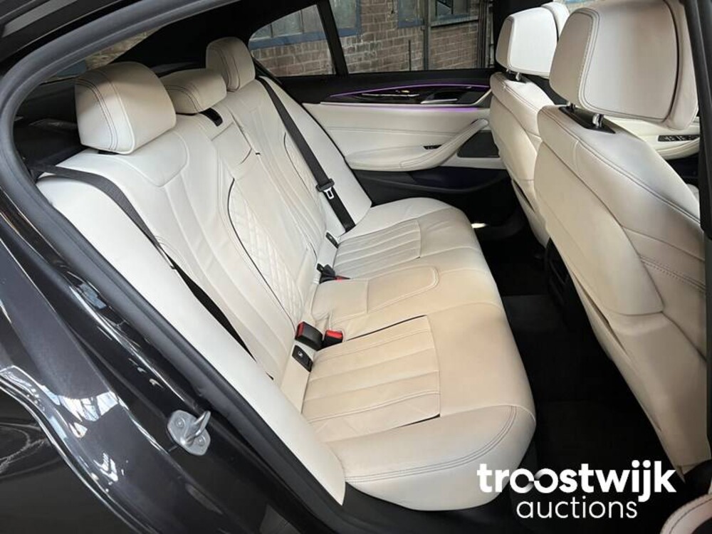 BMW 540i xDrive M-PERFORMANCE M-Sport Auto