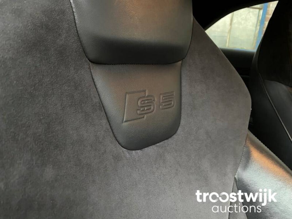 Audi S5 4.2 FSI Quattro Auto