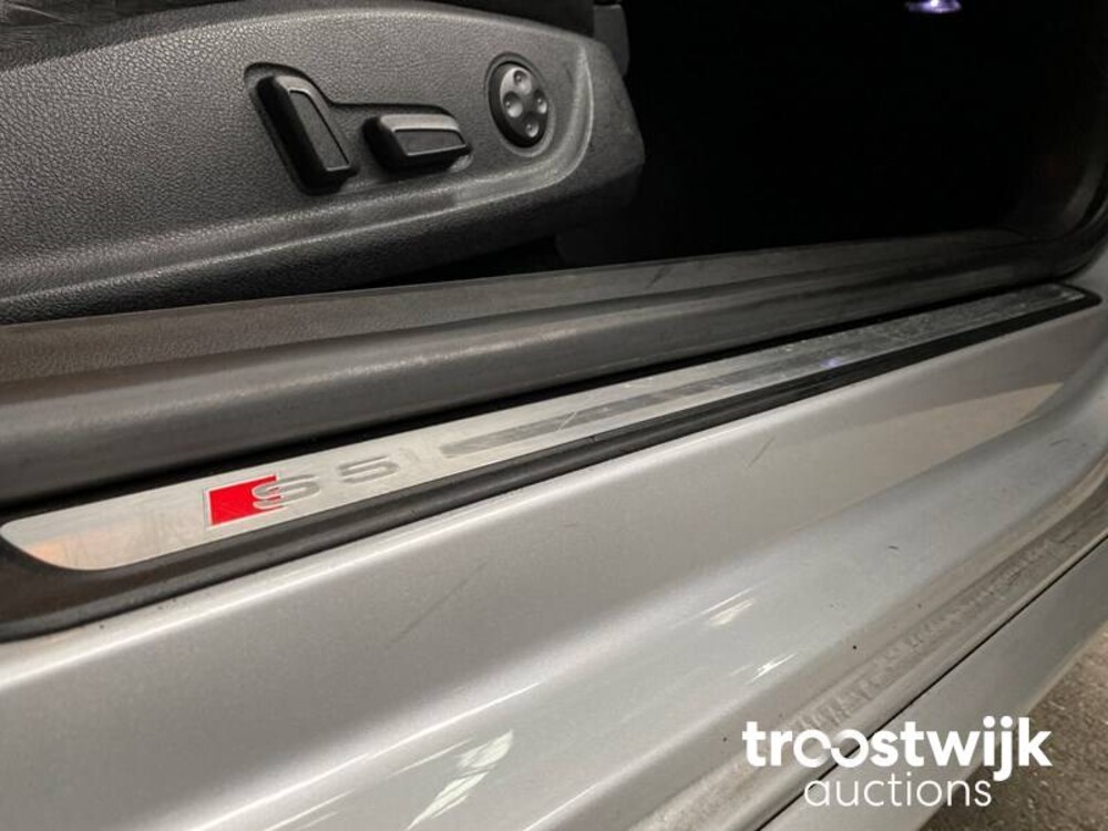 Audi S5 4.2 FSI Quattro Auto