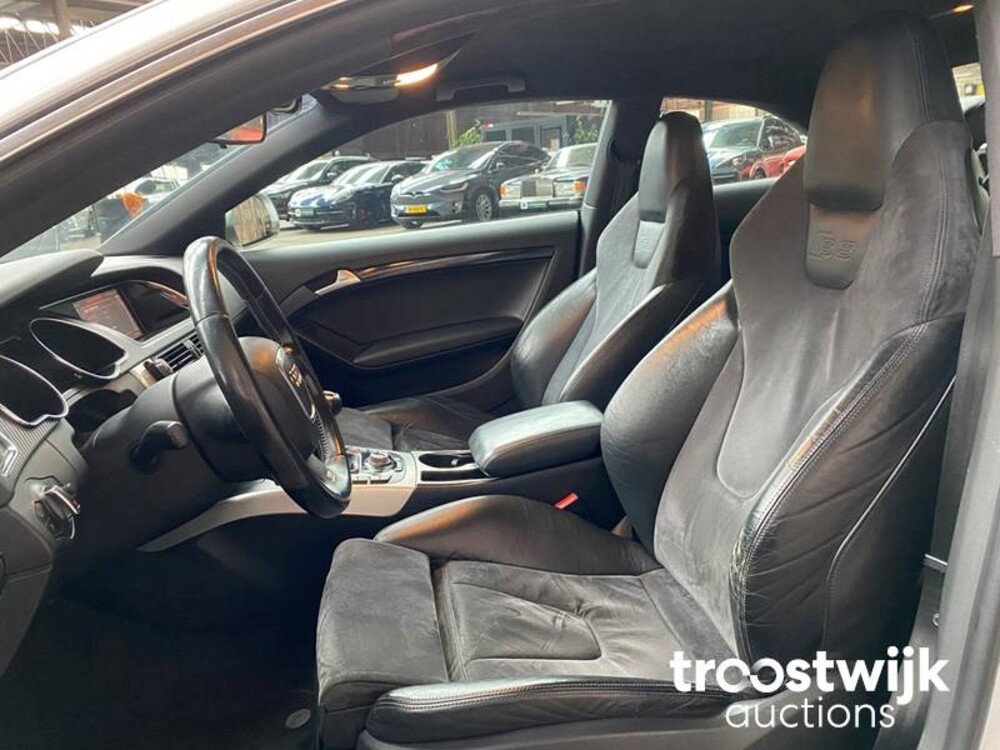 Audi S5 4.2 FSI Quattro Auto
