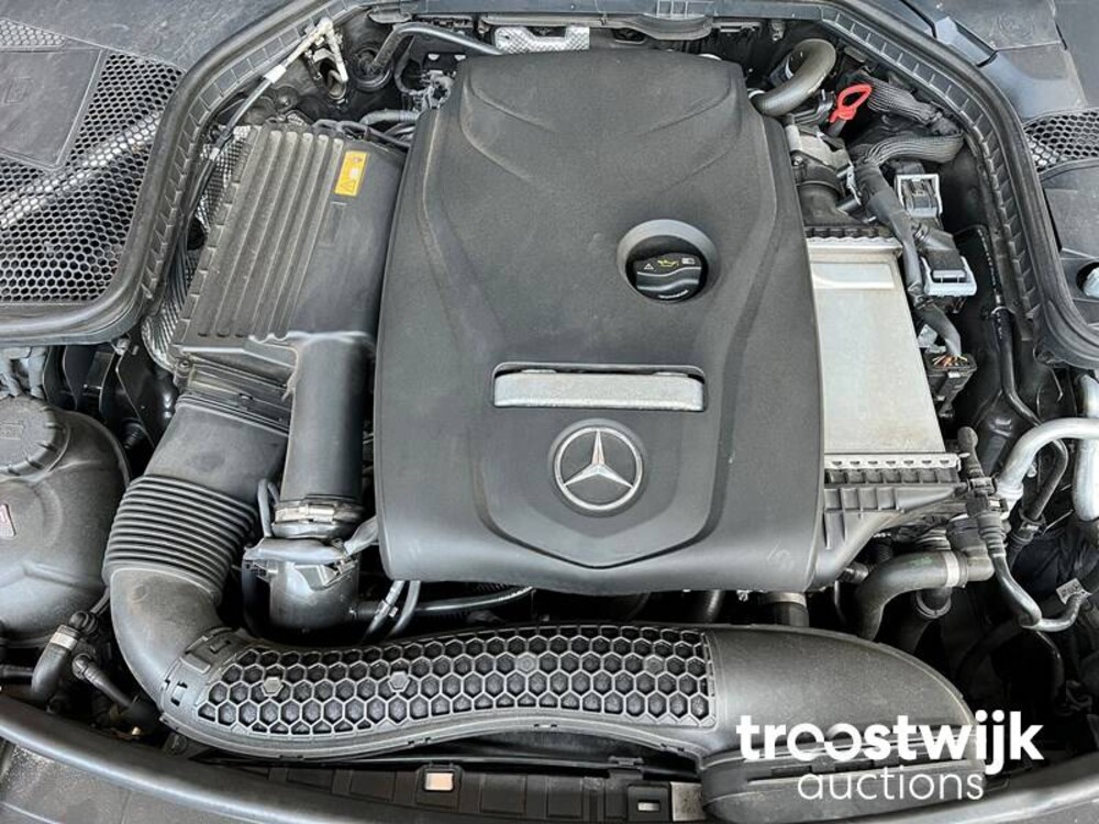 Mercedes-Benz C180 Coupe AMG Premium Plus Auto