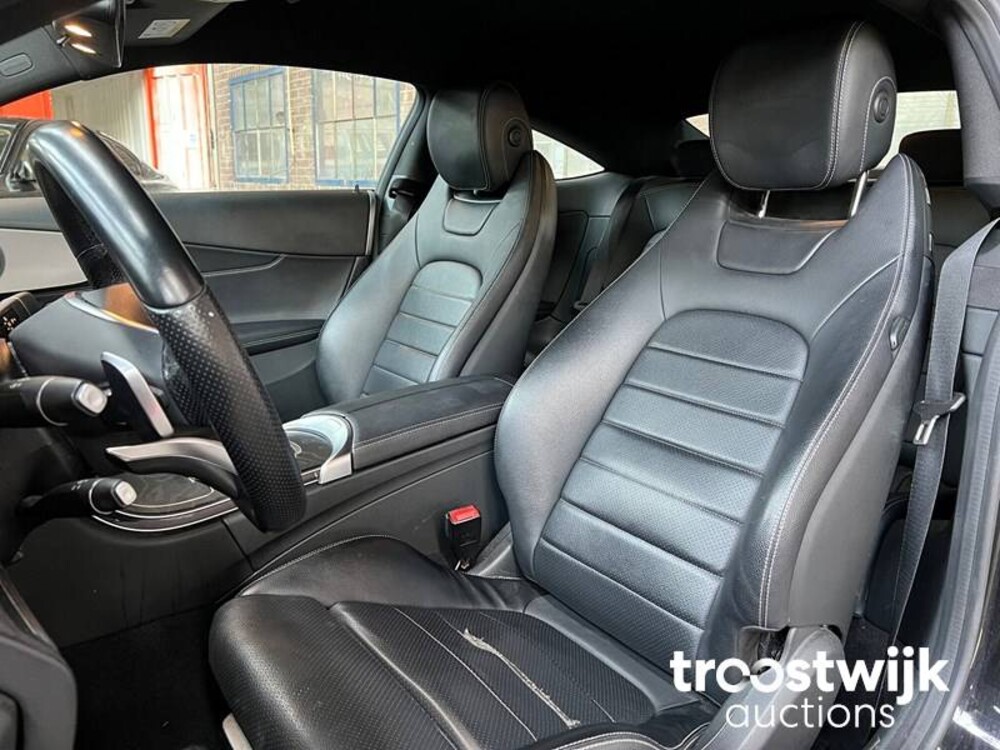 Mercedes-Benz C180 Coupe AMG Premium Plus Auto