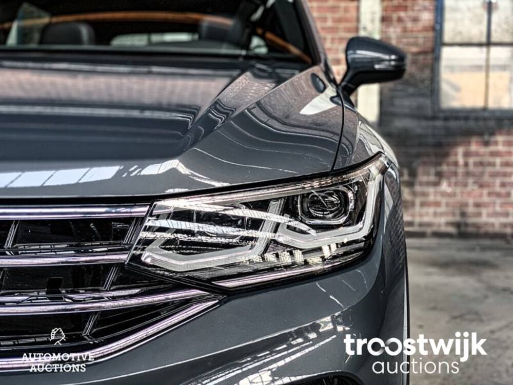 Volkswagen Tiguan R-Line TSI Life Business Auto