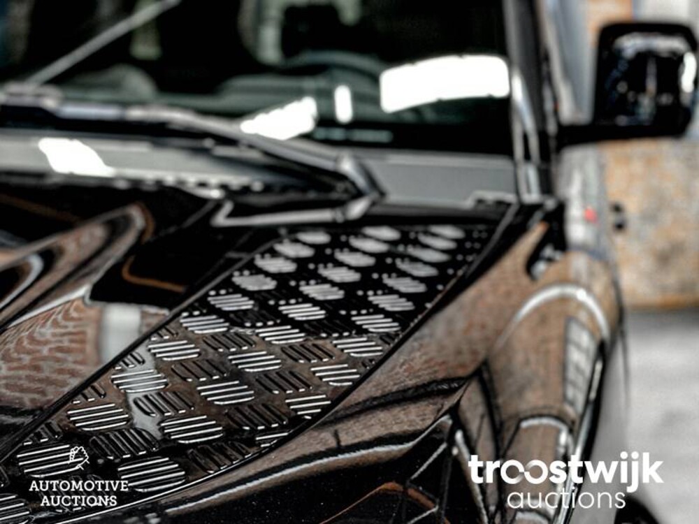 Land Rover Defender 110 D250 SE Aut 250pk 2023 -Fabrieksgarantie-