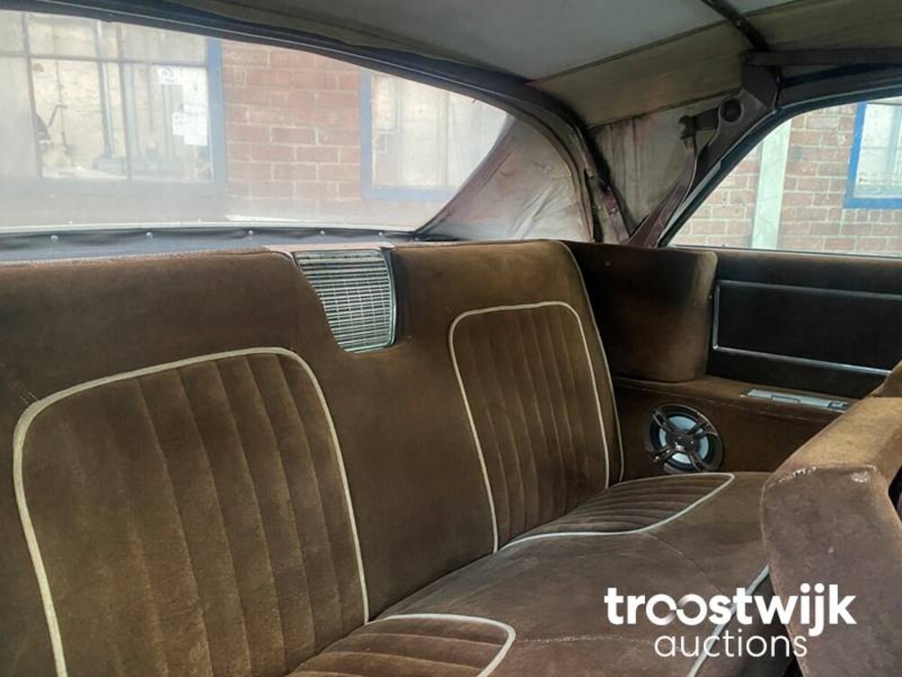 Cadillac De Ville Auto