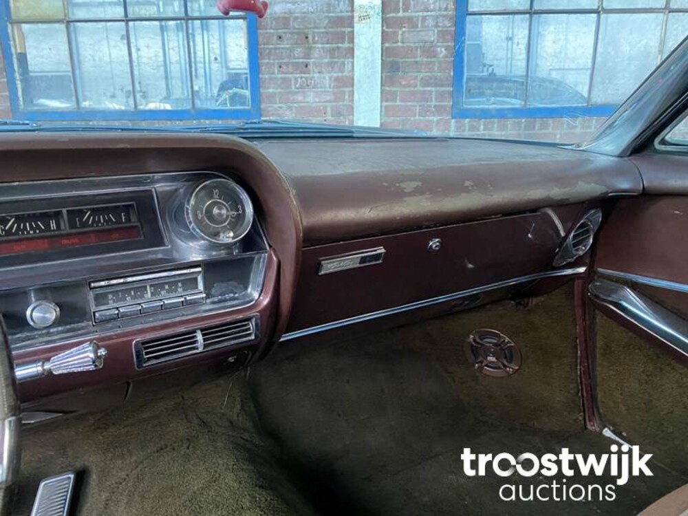 Cadillac De Ville Auto