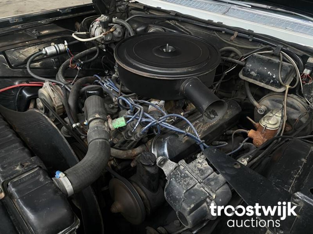 Cadillac De Ville Auto