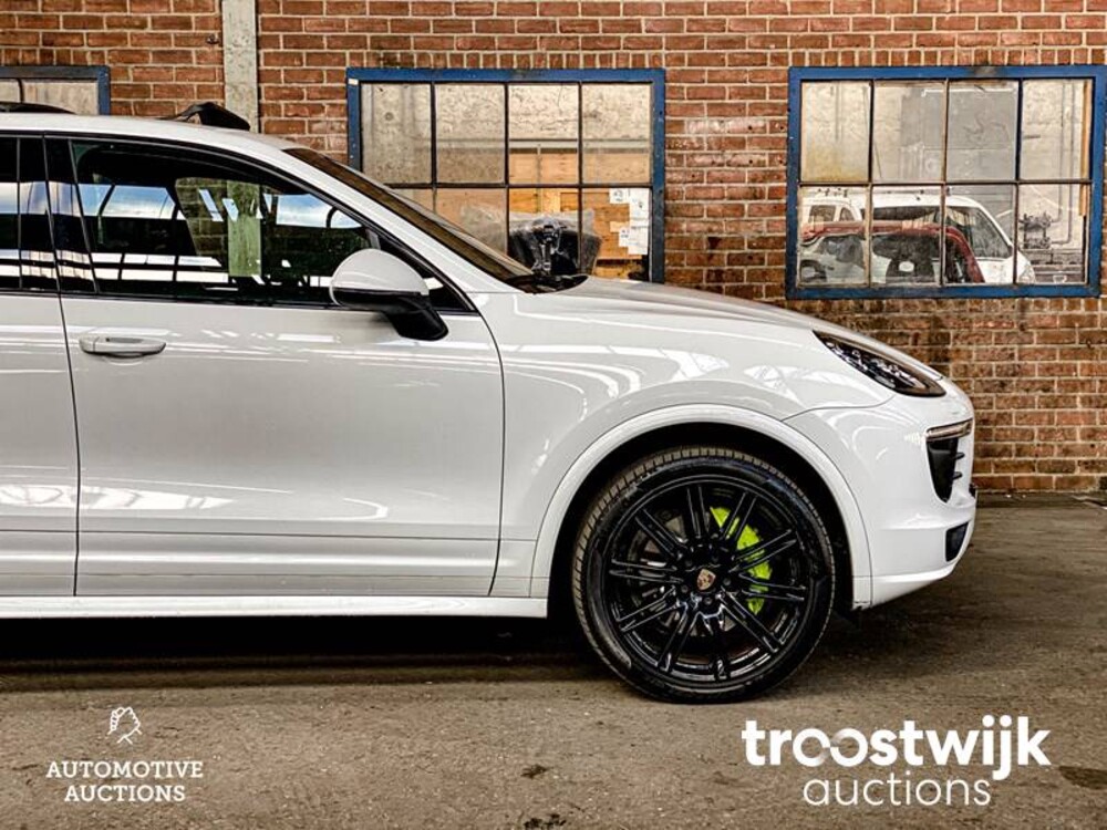 Porsche Cayenne S E-Hybrid 3.0 Auto