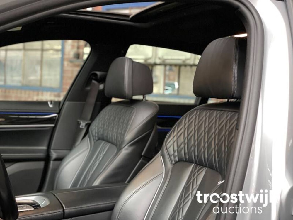 BMW 740e iPerformance High Executive Car