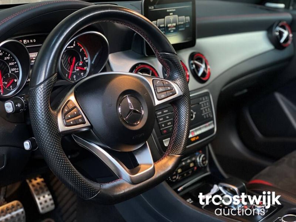 Mercedes-Benz CLA45 AMG 4Matic Auto