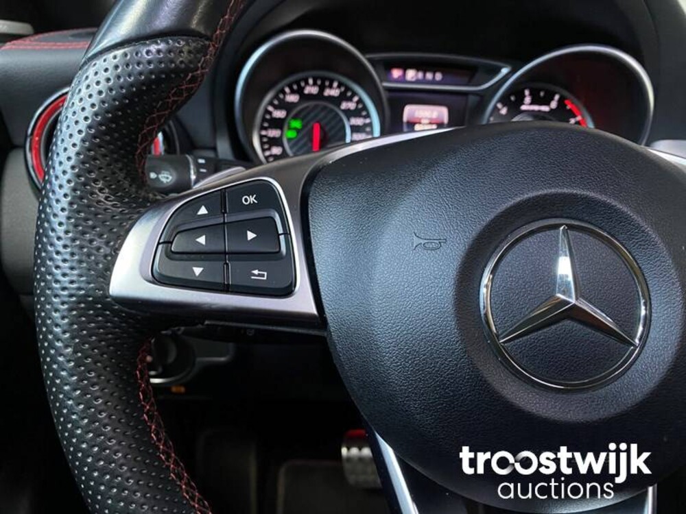 Mercedes-Benz CLA45 AMG 4Matic Auto