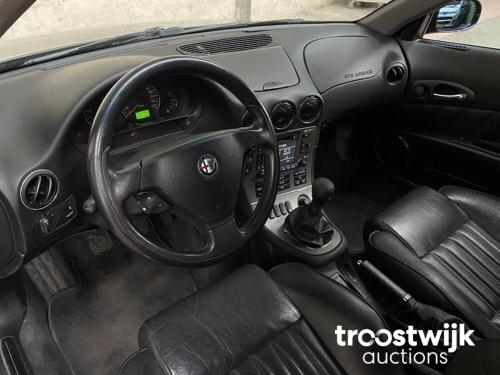 Alfa Romeo 166 3.0 V6 Progression  220pk 2002, -Orig. NL-, 72-JH-ST