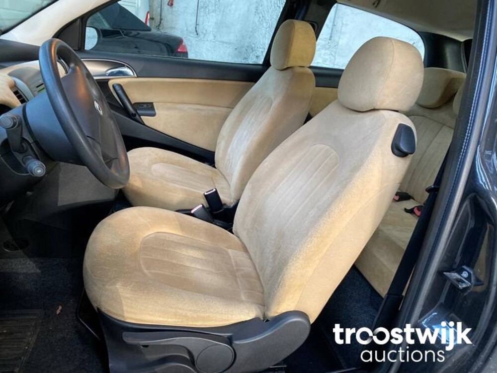 Lancia Ypsilon Platino DFN 1.4-16V 95pk 2005, -Orig.NL-, 42-RB-ZB