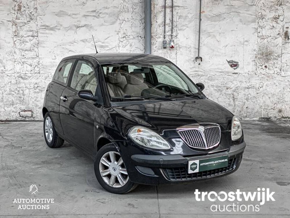 Lancia Ypsilon Platino DFN 1.4-16V 95pk 2005, -Orig.NL-, 42-RB-ZB